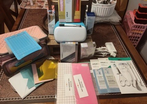 Cricut joy die cutting - cutting, machine