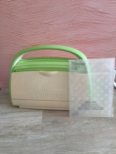 Cricut cuttlebug green die - cricut,
