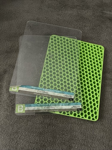 Cuttlebug die cutting machine - die,