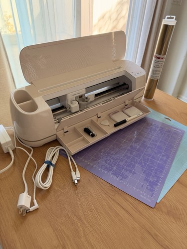 Cricut maker bundle with - 4,